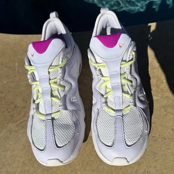 Size 5Y (6.5 Women’s) - Nike Air Force 1 LV8 3 Low Wheat - Picture 5 of 9